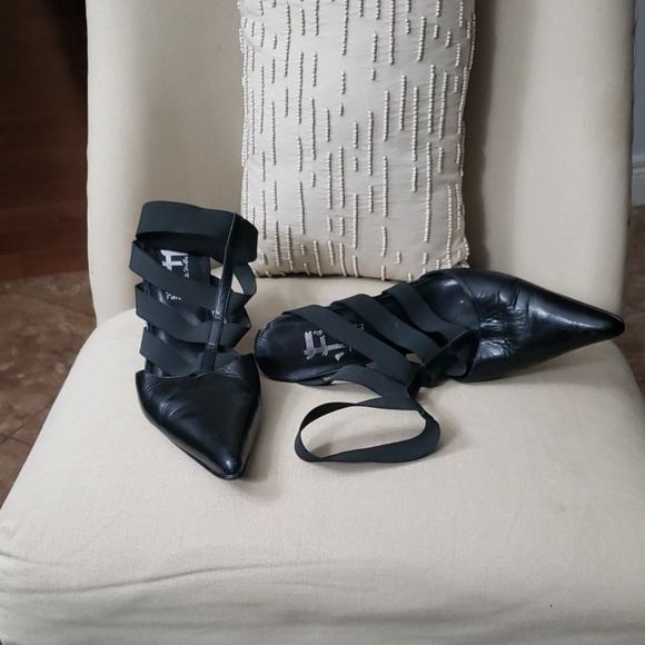 Carlos Falchi Shoes - Picture 1 of 7